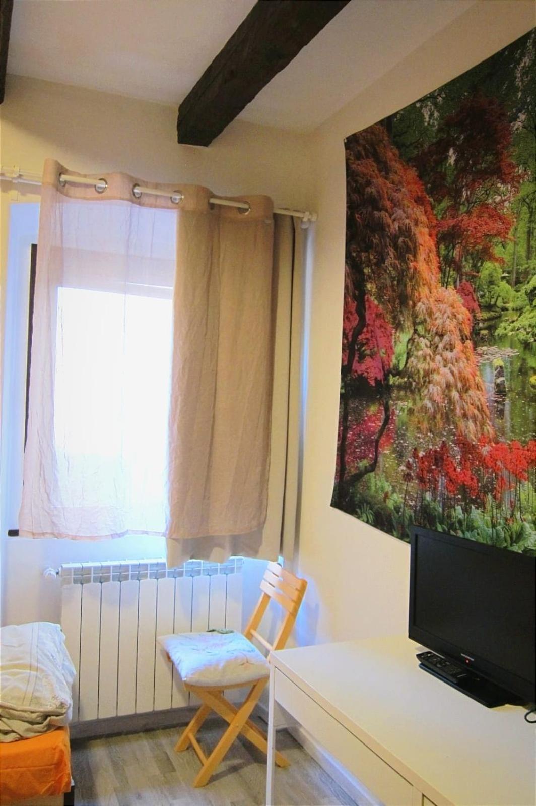 Stone House Homestay *